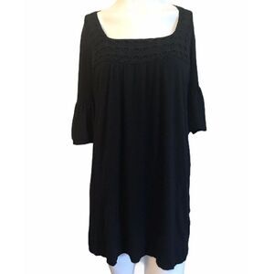 Cha Cha Vente Medium Black Tunic Crochet Bell Slee